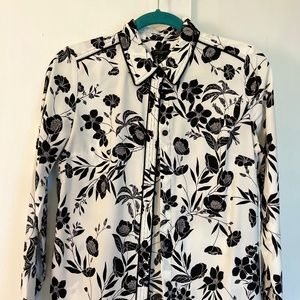 Ann Taylor Black and White Floral Blouse